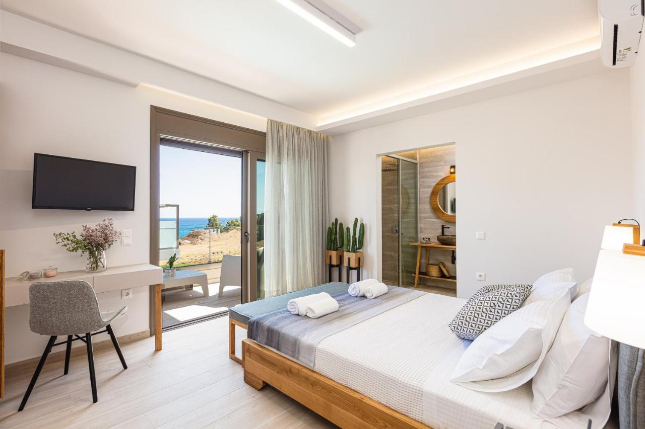 Lagoon Seabreeze Villa, Sumptuous Retreat, By Thinkvilla Pánormos Eksteriør billede