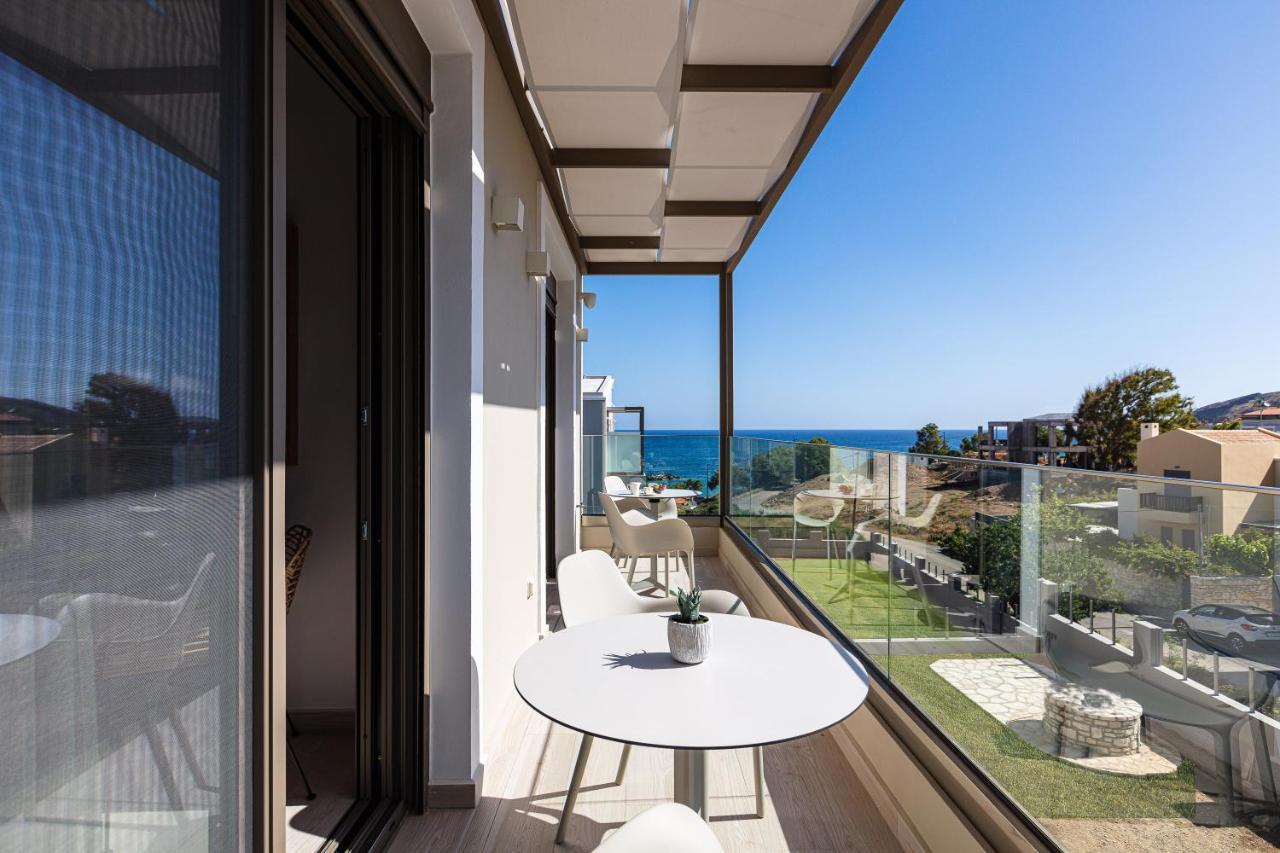 Lagoon Seabreeze Villa, Sumptuous Retreat, By Thinkvilla Pánormos Eksteriør billede